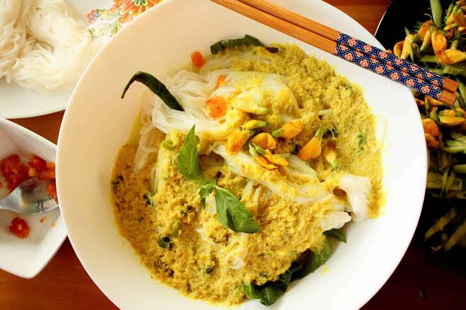 Mangkuk mi khas Asia